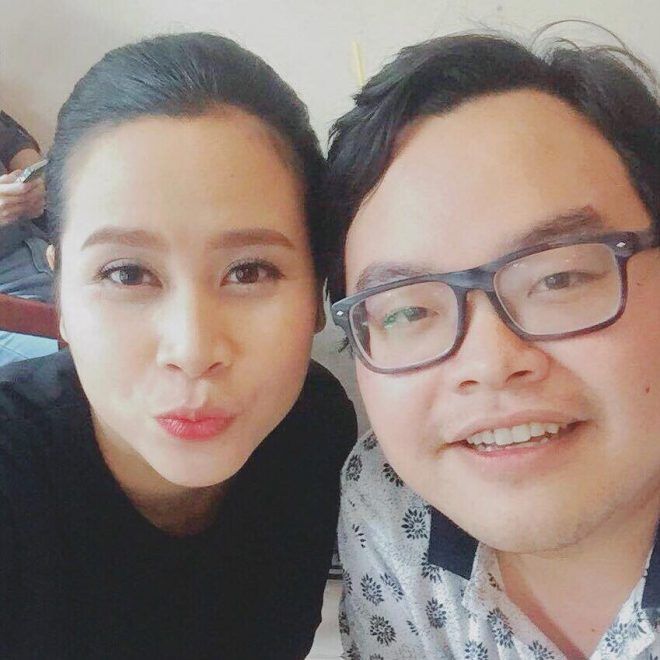 Trước đó, một người bạn thân đăng tải hình ảnh đến thăm Lưu Hương Giang sau 29 ngày sinh bé Misu.