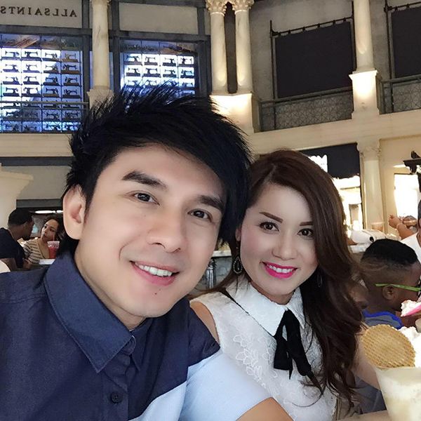 Ngay sau khi học trò Trung Quang đăng quang trở thành Quán quân Bolero, Đan Trường đã trở về mỹ thăm bà xã Thủy Tiên.