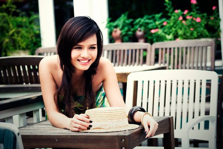 Ca sĩ - diễn viên Hiền Trang.