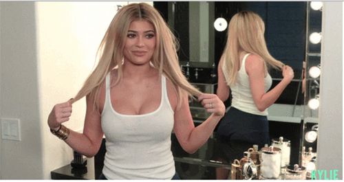 Kylie Jenner chia sẻ phương pháp làm đẹp trong một buổi phỏng vấn 