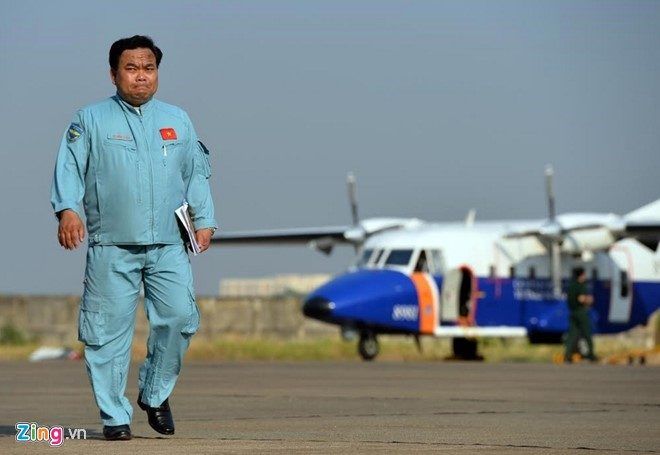 Đại tá Lê Kiêm Toàn, Lữ đoàn trưởng Lữ đoàn 918, lái chính chiếc CASA 8983 gặp nạn. Ảnh: Hoàng Hà.