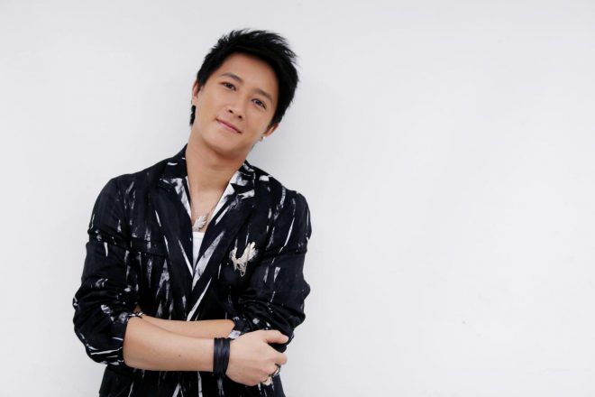 Han Kyung kiện SM vào cuối năm 2009 với lý do hợp đồng nô lệ.