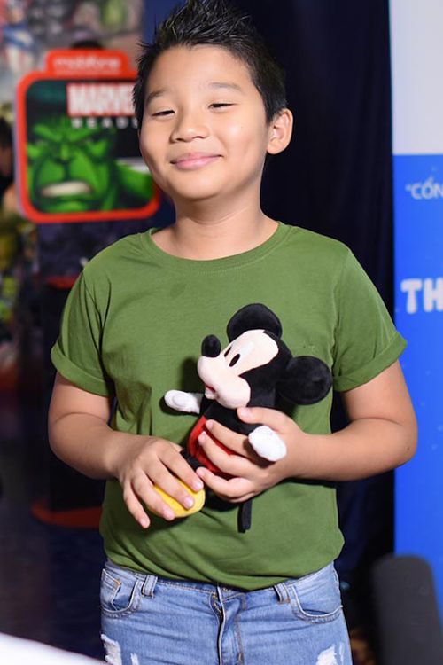 Con trai Tê Giác của Hoàng Bách