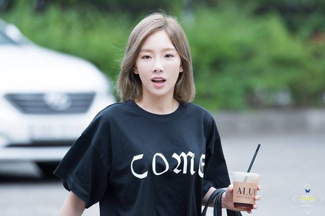 TaeYeon đã xuất hiện từ rất sớm để chuẩn bị cho tiết mục trở lại của mình.