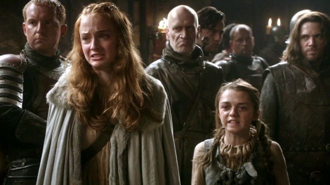 Sansa và Arya đã không còn là hai cô bé ngây thơ như ngày xưa.