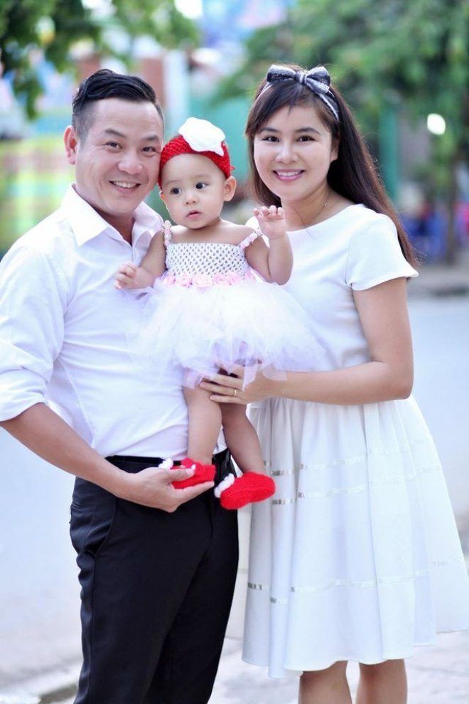 Gia đình hạnh phúc của Quyền Lộc.