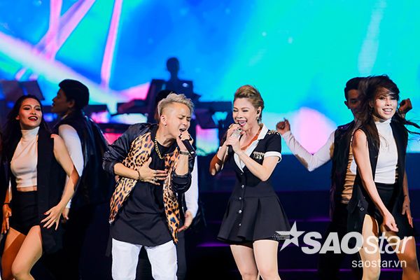 Trên chặng đường nghệ thuật, Thanh Thảo đã mở công ty đào tạo các sĩ trẻ và nhiều người trở thành ngôi sao của làng giải trí Việt. Trong số đó, Thanh Thảo vô trân trọng và yêu quý học trò Justin Nguyễn. Cả hai song ca với nhau ca khúc Tình đắn đo.