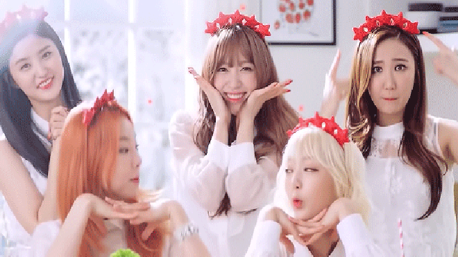 EXID: Idol group tích cực lăng xê phong cách thời trang đồng phục Ảnh 2