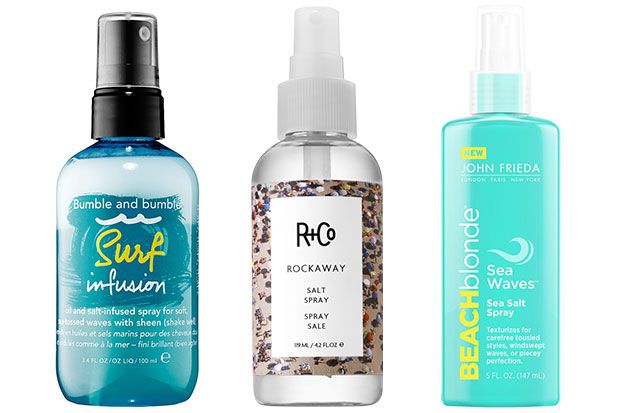 xịt muối khoáng sẽ làm tóc bạn tránh tổn hại do hợp chất lạ trong nước.