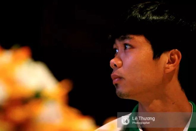 Ngày chuẩn bị qua Nhật, Công Phượng mang theo biết bao kỳ vọng bên cạnh những lời hứa hẹn từ ông chủ của CLB Mito Hollyhock.