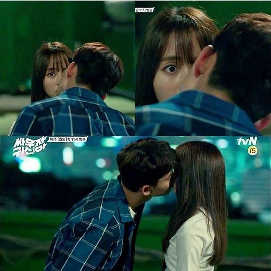 Nhưng một nụ hôn với ma nữ xinh đẹp thì rõ ràng chẳng tệ chút nào.