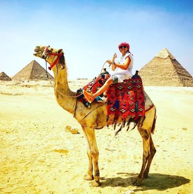 Để tiết kiệm chi phí cho hai năm du lịch của mình, Gleason đã đi làm tại UCLA trong khi vẫn học tập chăm chỉ để có thể tốt nghiệp sớm. Chàng trai 21 tuổi một mình đi du lịch đến 65 quốc gia - Ảnh 4.