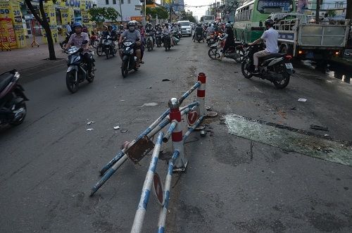 xe-bon-tong-xe-buyt-o-sai-gon-hon-10-nguoi-thoat-chet-29-111157