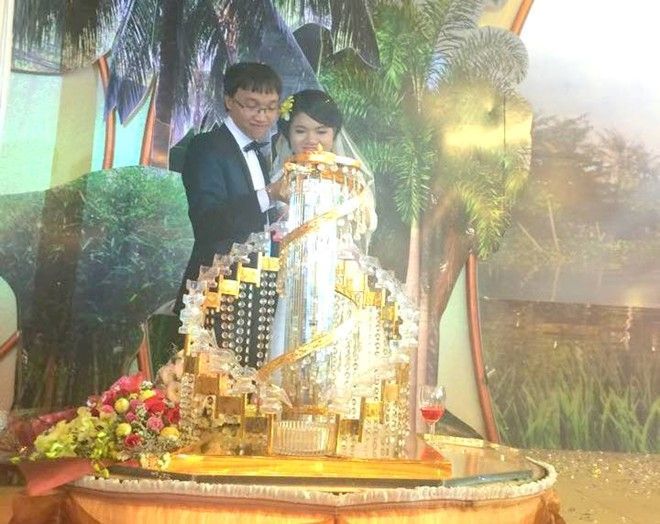 Hai người đã về chung một nhà.