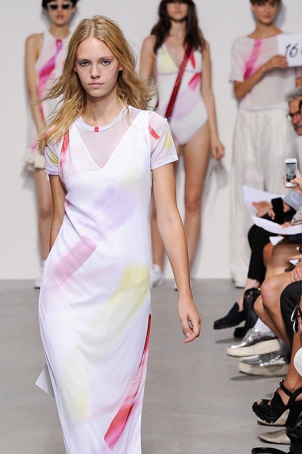 Biến họ thành những cô nàng đầy tự tin, khác biệt.