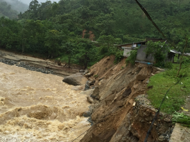 Lào Cai sạt lở đất nghiêm trọng.