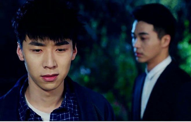 Tạ Viêm cố gắng nói chuyện với Thư Niệm vào đêm trước khi cậu đi nhưng Thư Niệm vẫn không lung lay ý định của mình.