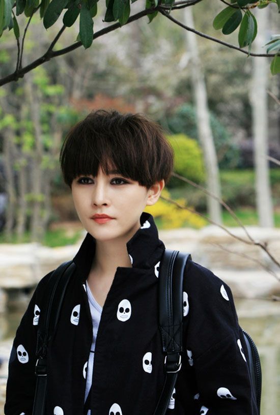 Hạ Quân - vị “hôn thê” của Tạ Viêm.