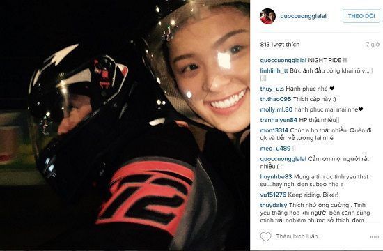 28/01/2016 Hạ Vi đăng tải hình ảnh cùng Cường đô la diện đồ đôi và tranh thủ selfie trong cầu thang máy