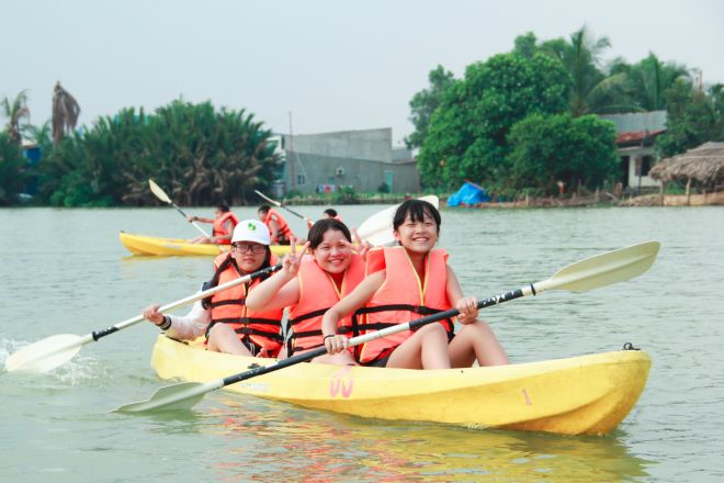 LINH PHUONG - TUONG VY - PHUONG NHI