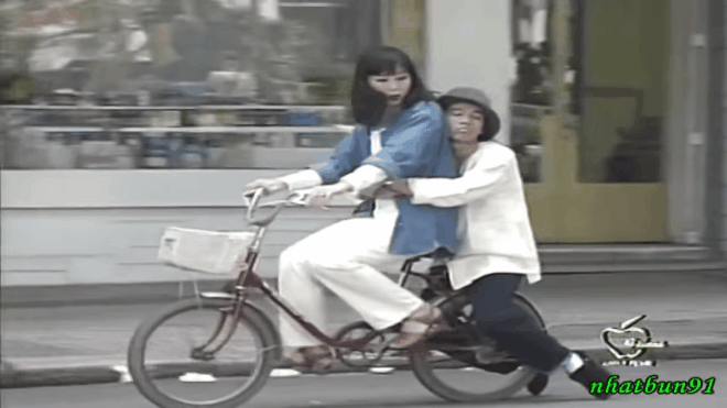 Chết cười với MV theo phong cách 'say xỉn' và 'bồng bềnh' thập niên 1990 Ảnh 2