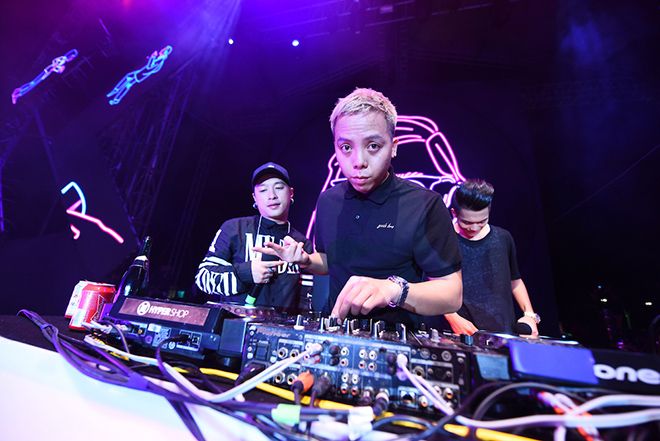 Cuối cùng, SpaceSpeakers đến với Cocofest gồm các thành viên như nhà sản xuất Hoàng Touliver, Soobin Hoàng Sơn, Cường Se7en, Mr. A, BigDaddy, Mlee.