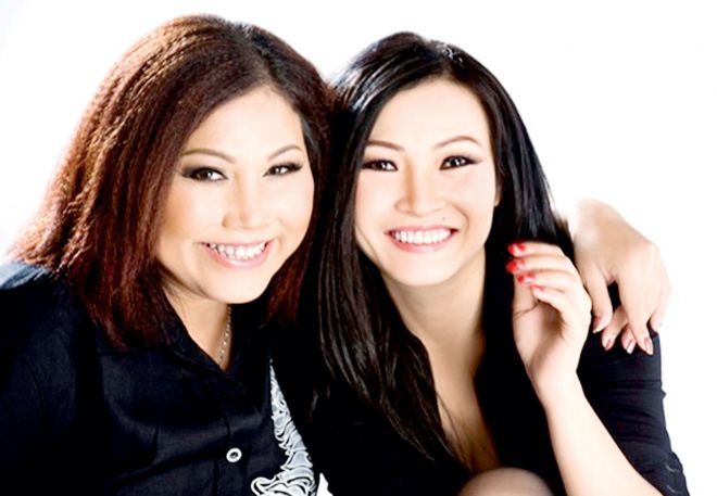 Khi sóng gió ập đến, điều đáng quý nhất chẳng phải là có người bên cạnh đó sao?