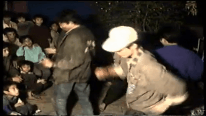 Ai bảo 'trẻ trâu' bây giờ mới 'quẩy', các cụ ngày xưa còn 'sung' hơn nhiều Ảnh 2