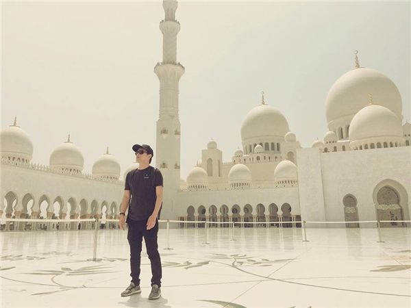 Dù chưa bao giờ lên tiếng thừa nhận mối quan hệ tình cảm nhưng Hồ Quang Hiếu và Bảo Anh từng rất nhiều lần bị bắt gặp đang ở cùng một địa điểm.