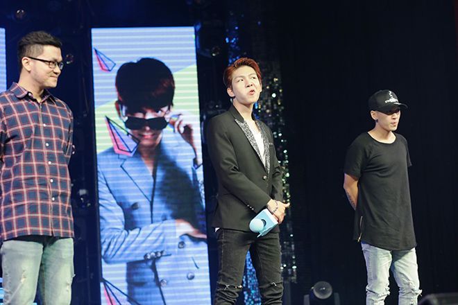 Đây là một dịp để Kelvin Khánh “bùng nổ” đẳng cấp “nhây” hiếm có của mình.