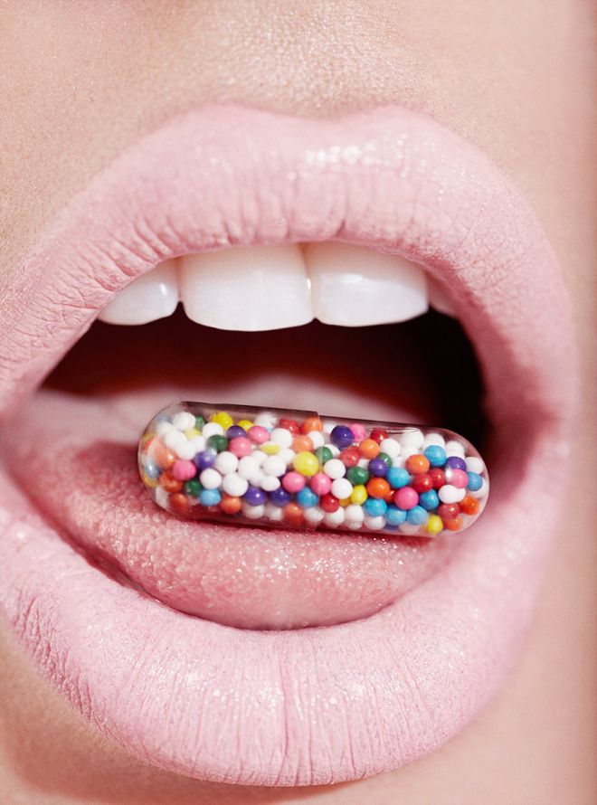 pill-in-mouth-beauty-editorial