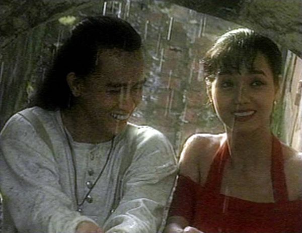 Mai Thu Huyền từng tham gia đóng trong MV Nuối tiếc khi chia tay.