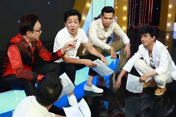 Cùng tập luyện với Trường Giang.