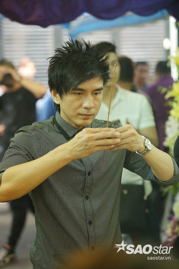 Ca sĩ Đan Trường.