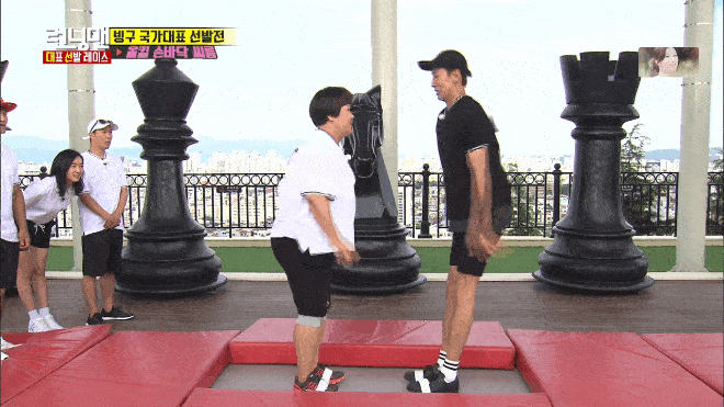 Cũng có ngày các Running Man phải khuất phục trước các khách mời 'bá đạo' như thế này! Ảnh 2