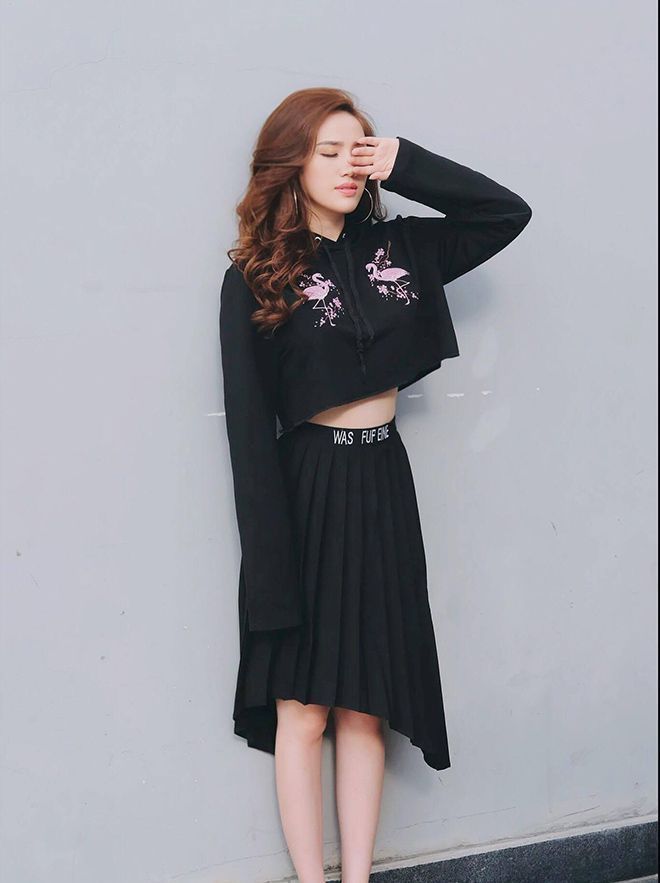 Đầu tháng 10 tới đây, nữ ca sĩ sẽ có một buổi họp báo để giới thiệu dự án mới nhất của mình đến truyền thông và khán giả.