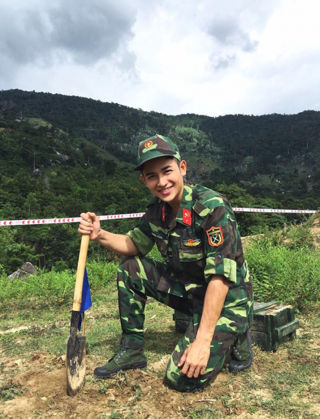 soai-ca-quan-nhan-khien-dan-tinh-phat-sot-12