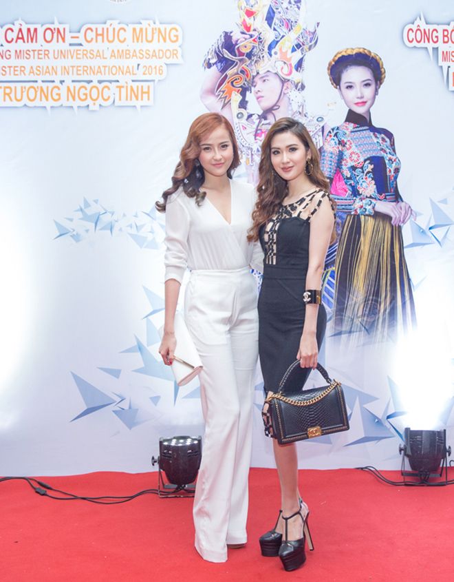 Khánh Ngân rạng rỡ hơn khi hội ngộ Ngọc Loan.