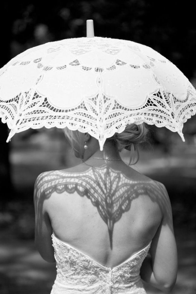 7050960-creative-hard-shadow-photography-4-57e22f67dc7a0__700-1474960385-650-5971324216-1475848297