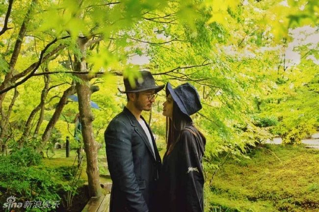 Huỳnh Hiểu Minh và Angela Baby rất háo hức mong ngày chào đón con đầu lòng.