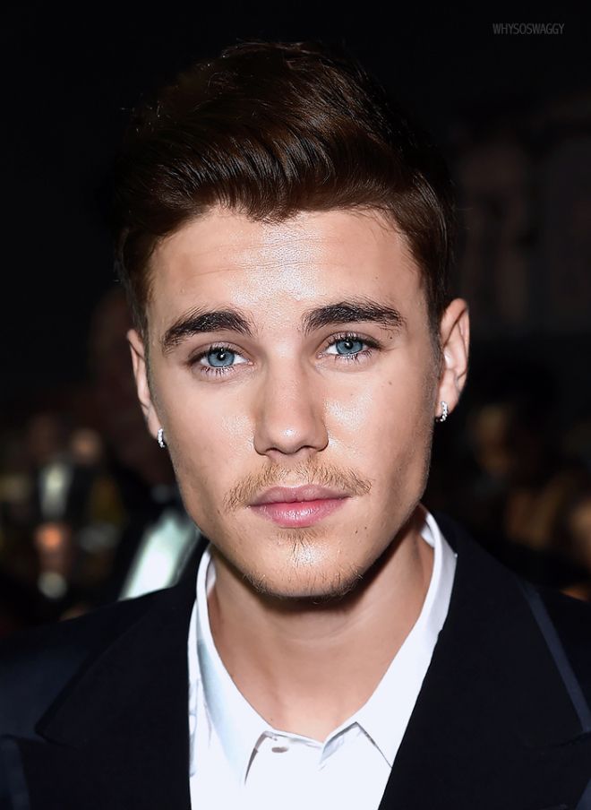 CAP D'ANTIBES, FRANCE - MAY 22: Justin Bieber attends amfAR's 21st Cinema Against AIDS Gala Presented By WORLDVIEW, BOLD FILMS, And BVLGARI at Hotel du Cap-Eden-Roc on May 22, 2014 in Cap d'Antibes, France. (Photo by Daniele Venturelli/amfAR14/WireImage)