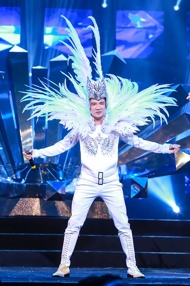 “Diamond Show” với lần Bắc tiến đã thật sự chinh phục khán giả Thủ Đô cả về phần nghe lẫn phần nhìn.