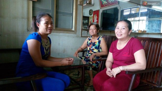 Thông tin về chị Đào (áo xanh) là con gái ông "lão nông" Trà Vinh, người trúng số 92,03 tỷ đồng đang tràn ngập các trang mạng.