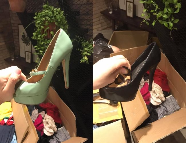 Những đôi giày gót nhọn cao khoảng 12 cm cũng được đem đi ủng hộ bà con miền Trung.
