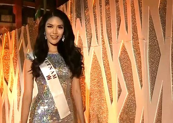 Tại cuộc thi Hoa hậu Thế giới 2015 ở Tam Á, Trung Quốc, Lan Khuê xuất sắc vượt qua 114 người đẹp lọt vào Top 11 do được khán giả bình chọn nhiều nhất.