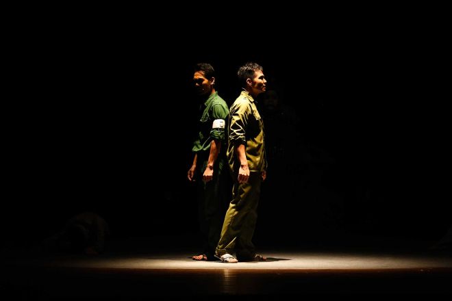 Thể xác và linh hồn người lính trẻ