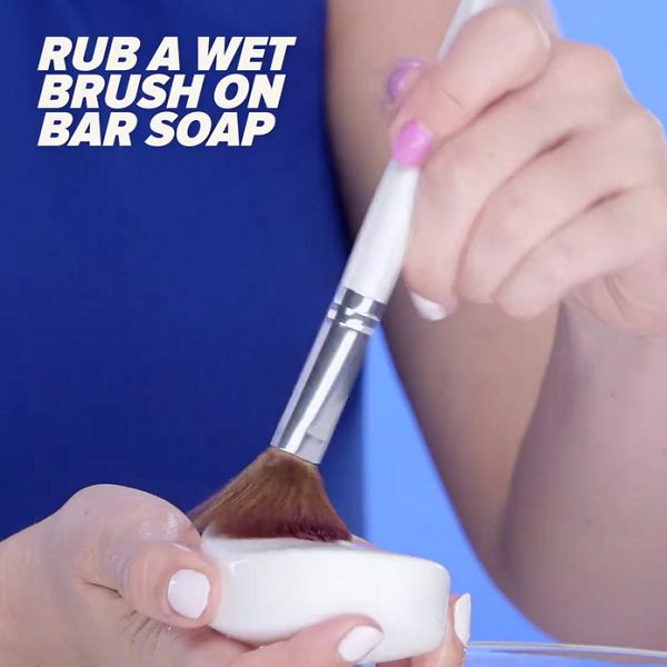 ve-sinh-co-trang-diem-bang-xa-phong-02