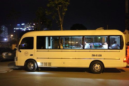 vu-chay-13-nguoi-chet-thieu-phu-khoc-ngat-vao-nhan-mat-chong-29-072752