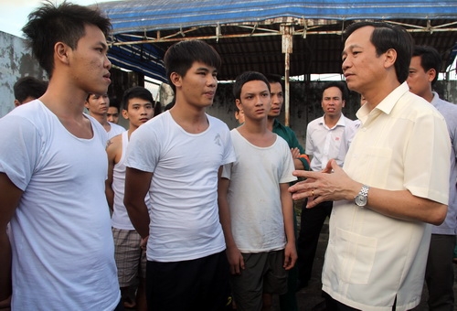 bo-truong-lao-dong-co-so-cai-nghien-qua-tai-vay-ai-ma-chiu-noi-29-073746