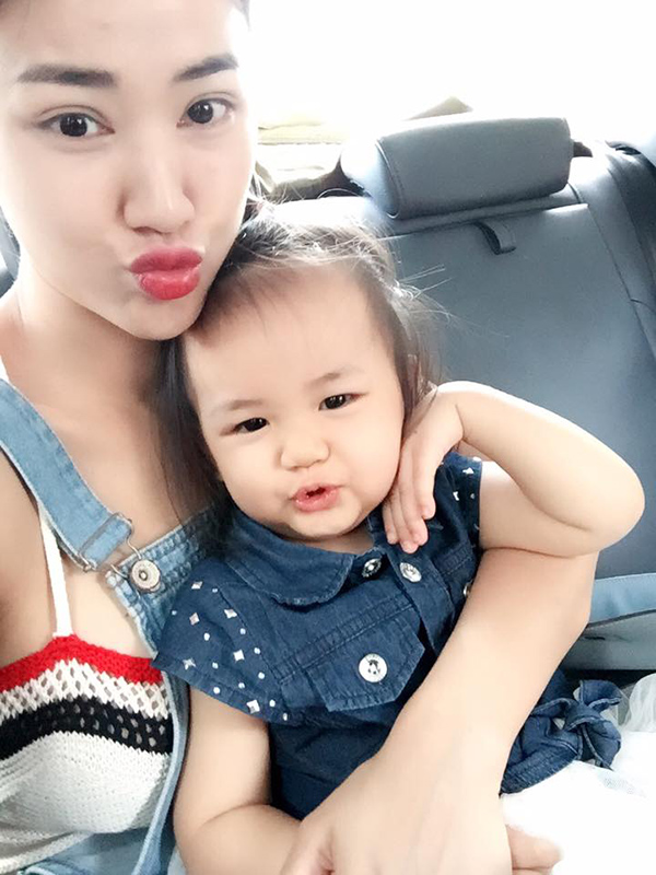 Làm mẹ đơn thân nhưng với Maya, bé Bồ Câu chính là tình yêu to lớn, người bạn người tình yêu không bao giờ chia tay.